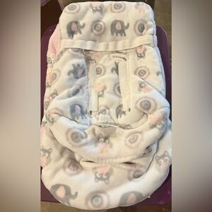 Blankets & Beyond Infant Car Seat Cover